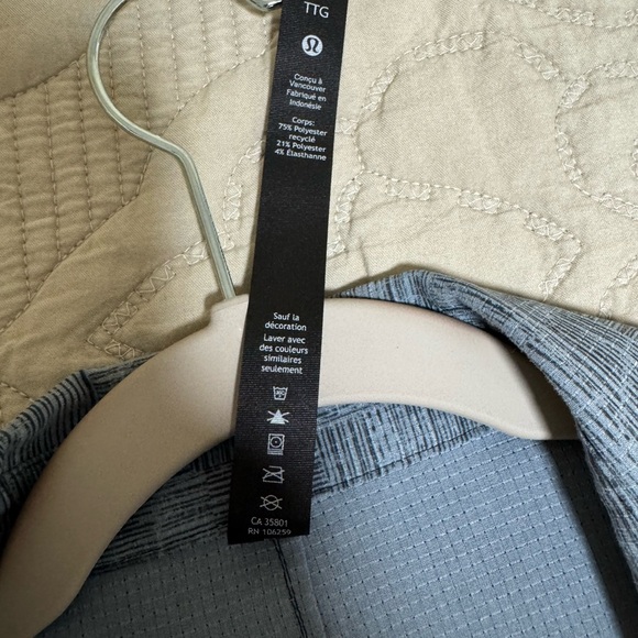 Lululemon Athletica Gray Casual Button Down Shirt - Picture 4 of 7